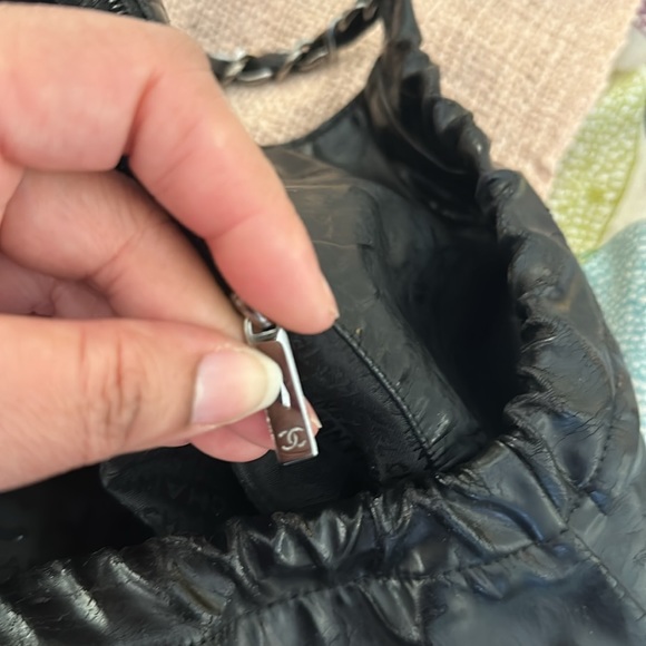 CHANEL Coco Cabas Bag - Picture 9 of 14